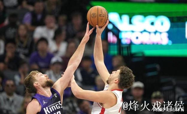 阿德尔曼：原计划领先3分时犯规，但申京成功脱身